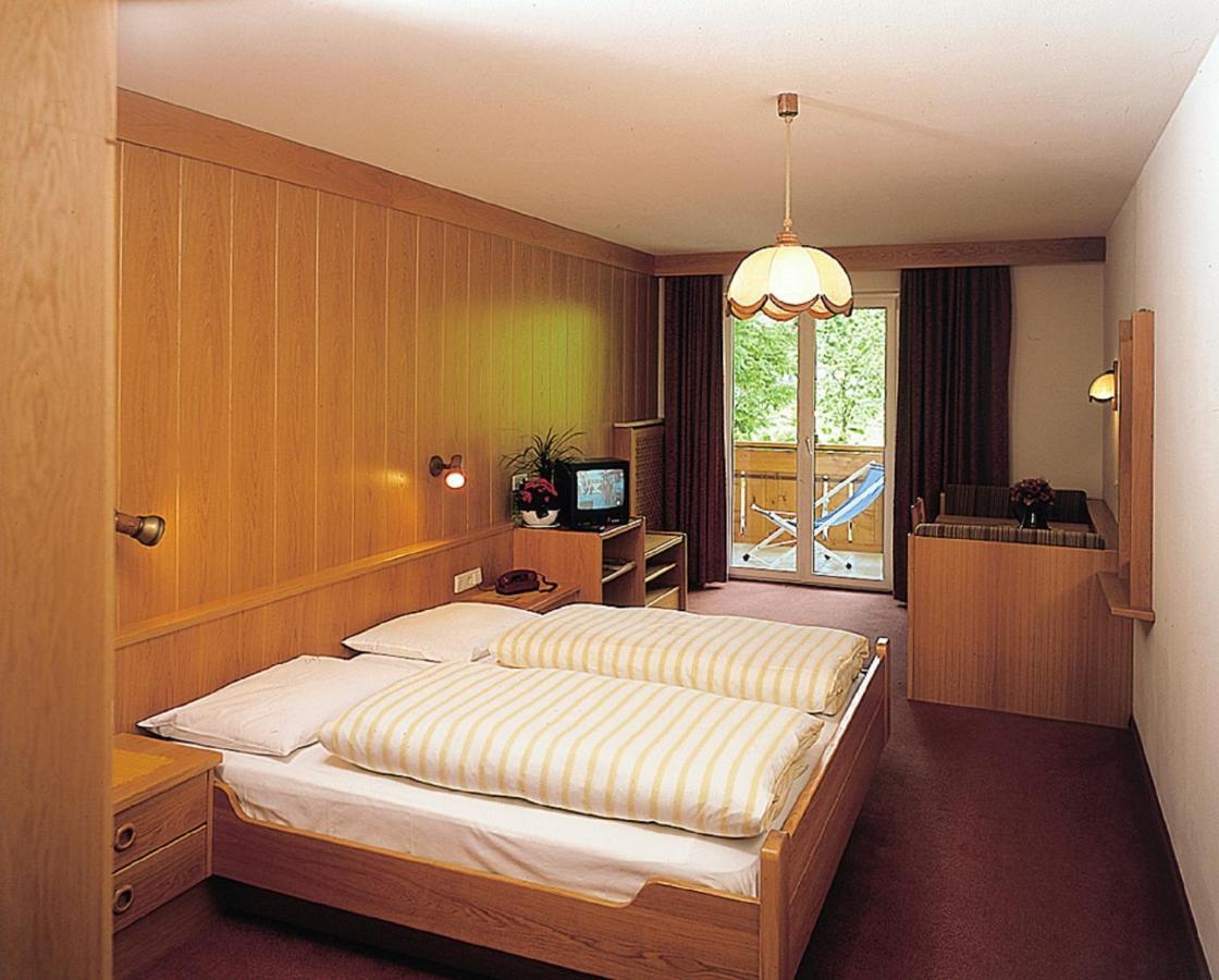 Hotel Klotz San Leonardo in Passiria Quarto foto